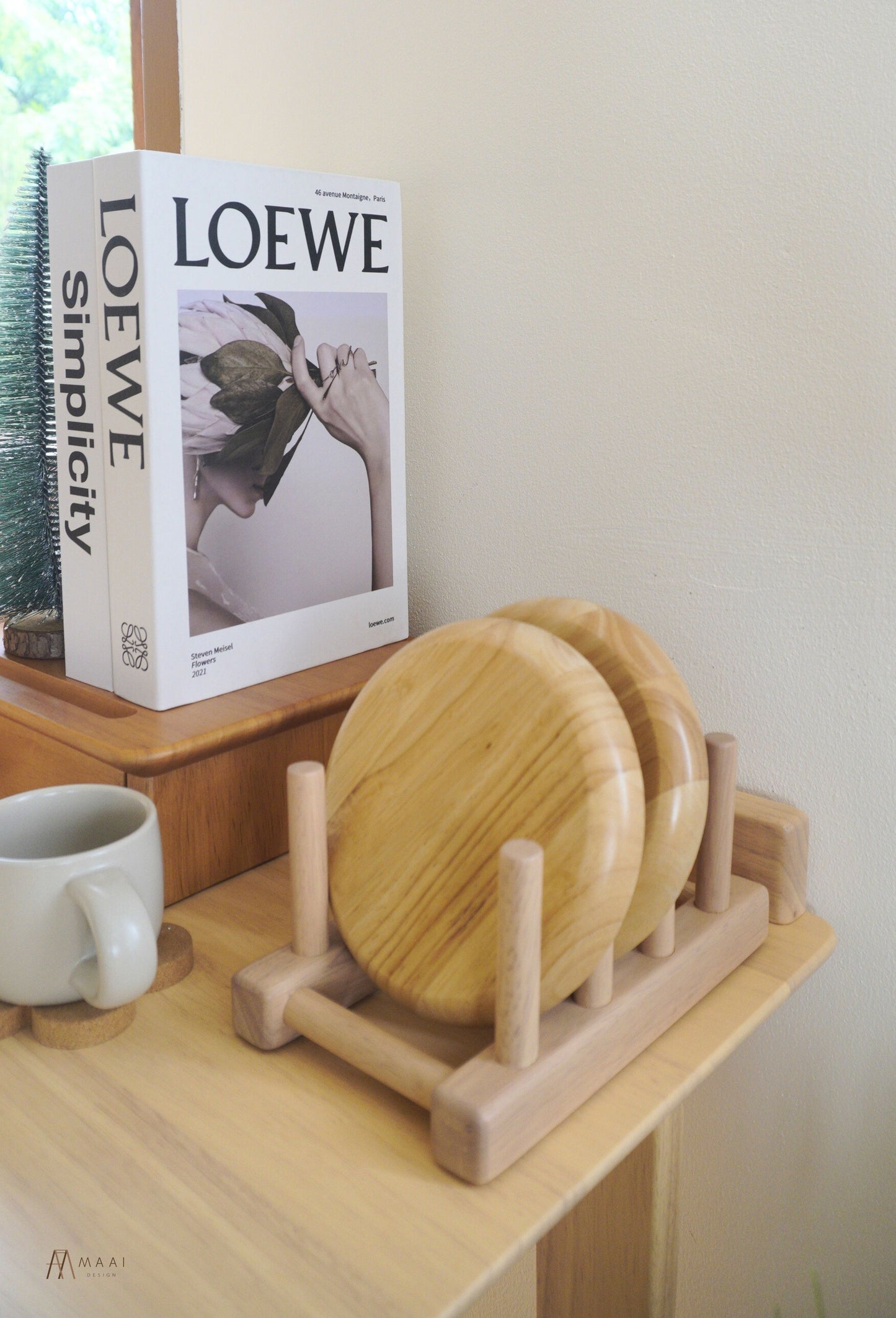 MAAI Design  ชั้นวางจาน  ของตกแต่งบ้านมินิมอลที่คว่ำแก้ว งานไม้แท้