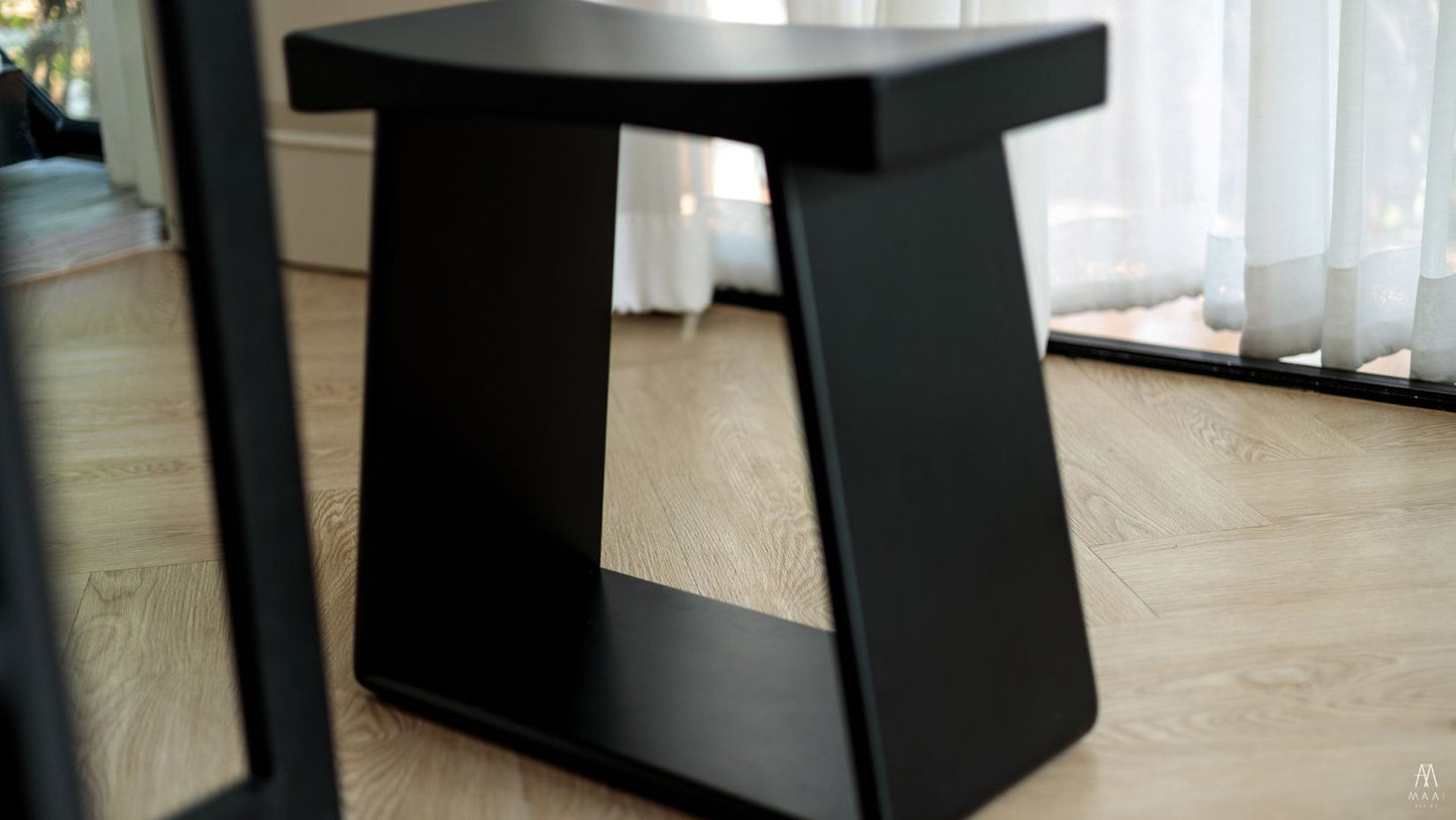 MAAI Design Bull stool เก้าอี้นั่งสตูล เก้าอี้เตี้ย ตกแต่งห้อง มินิมอล ประกอบสำเร็จ
