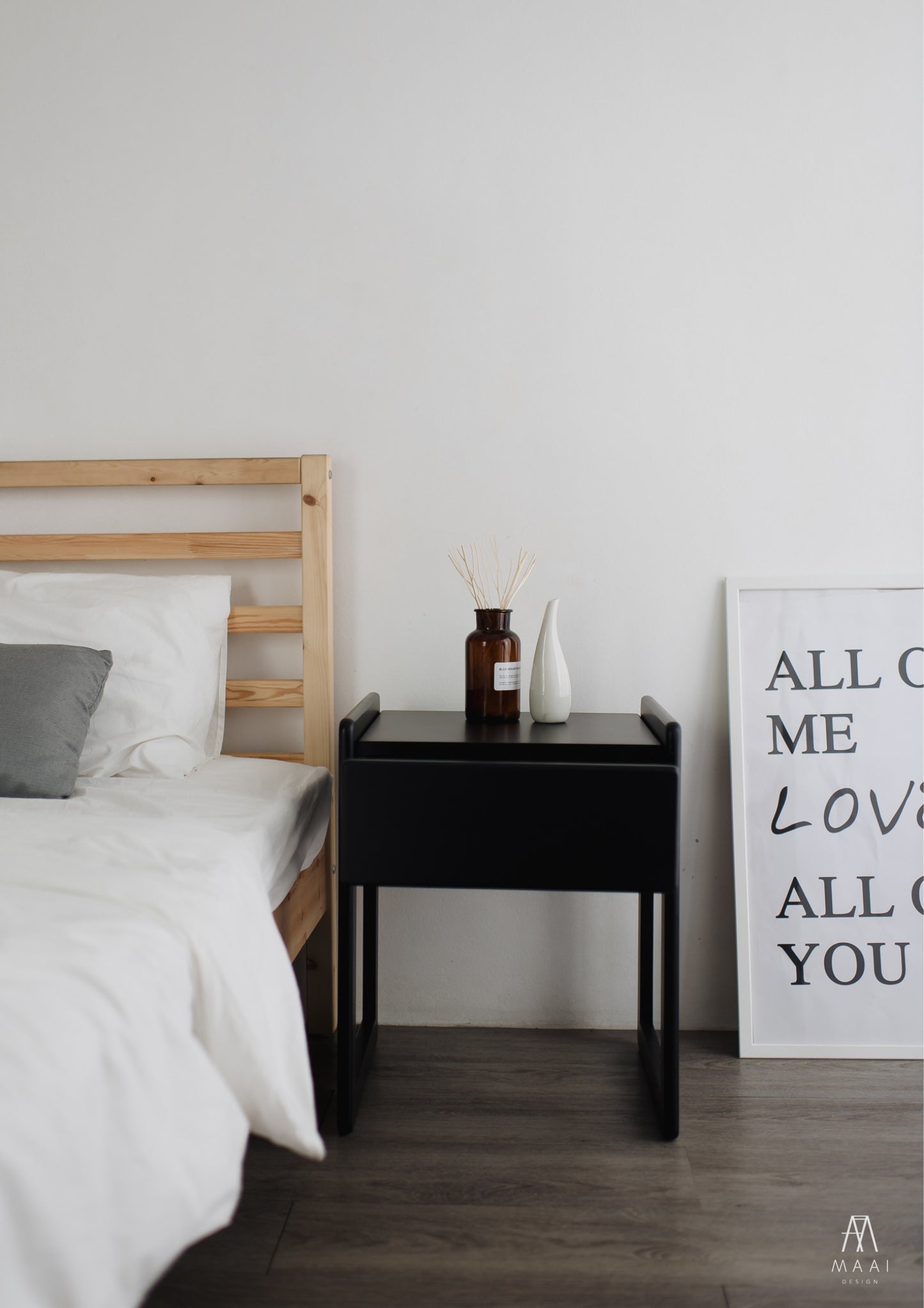 MAAI Design Uchu side table โต๊ะข้าง ข้างเตียง ข้างโซฟา ดีไซน์โดดเด่น