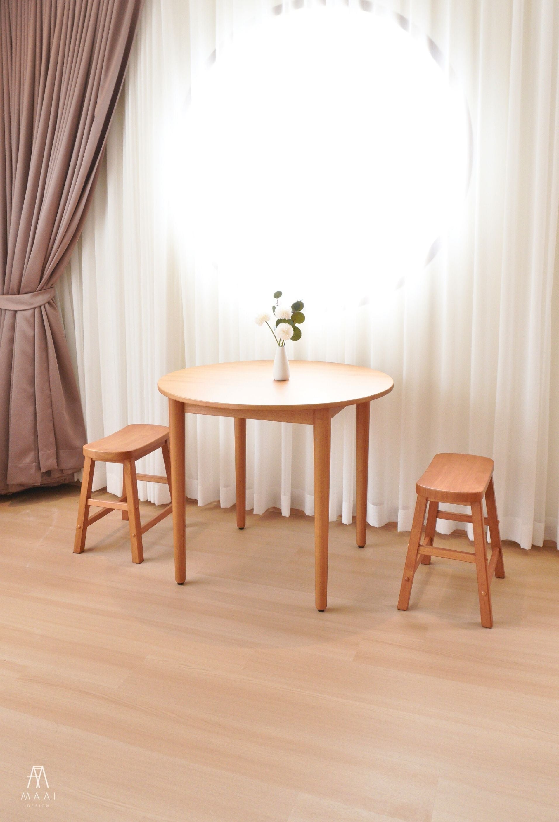 Maru Table