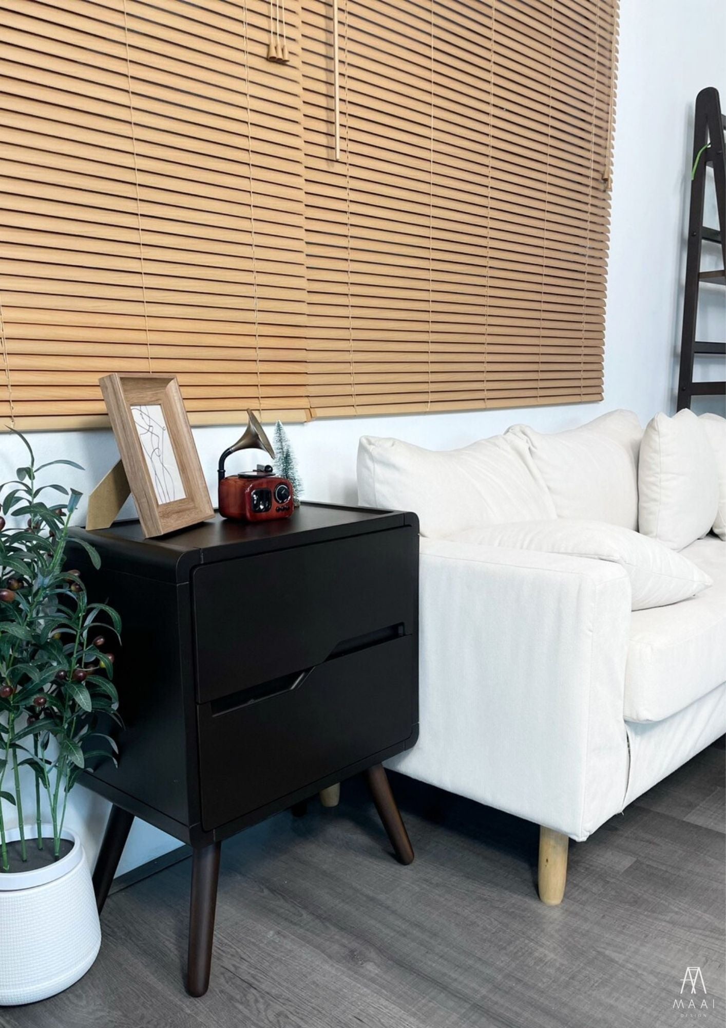 MAAI Design Infinite side table โต๊ะข้าง ข้างเตียง ข้างโซฟา มีลิ้นชัก ดีไซน์เอกลักษณ์