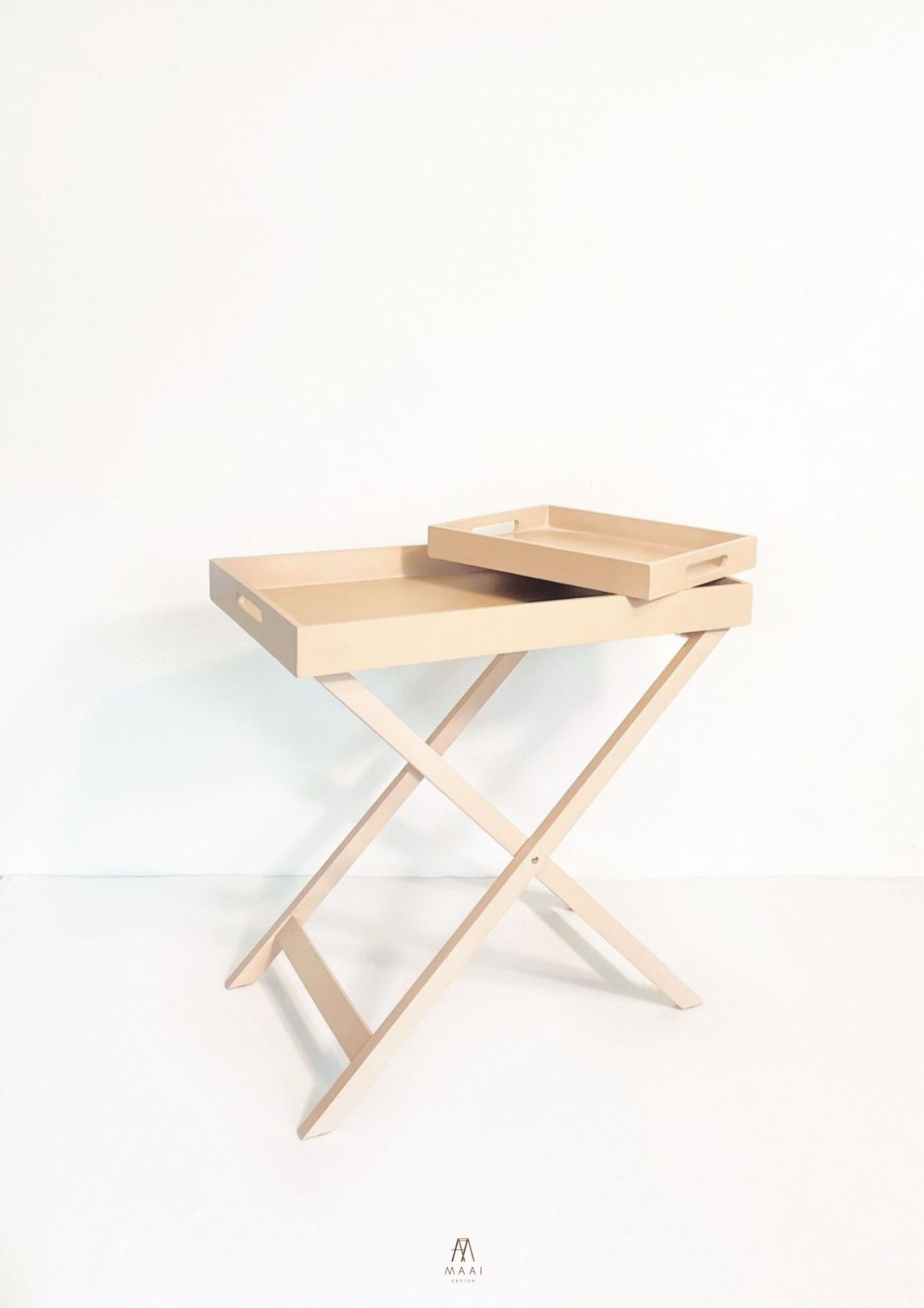 Clearance sale โต๊ะ วางถาดพร้อมขาตั้ง ขาพับ